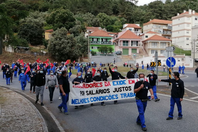 Unidade e firmeza na Exide por melhores salários