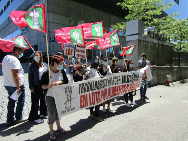 Ação de protesto no hospital CUF Porto