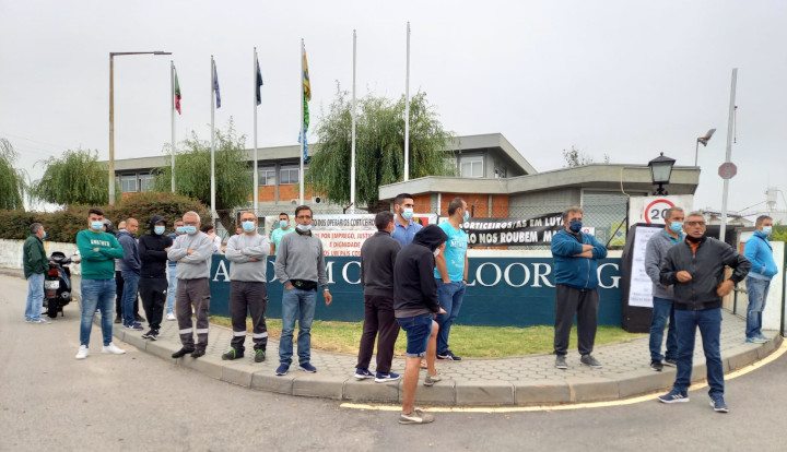 Greves no sector corticeiro Trabalhadores a empobrecer Patrões a enriquecer