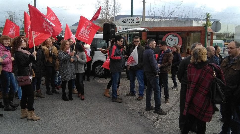 Trabalhadores da Matutano reunidos em plenários preparam luta por aumentos salariais